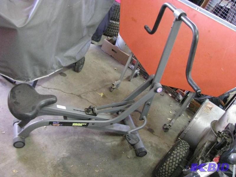lot 134 image: Exercise Bike. Nice condition....