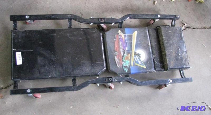 lot 153 image: Shop Creeper, heavy duty metal. 50s style gr...