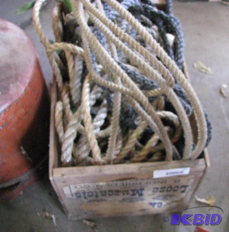 lot 165 image: Vintage Wood Cage full of rope...