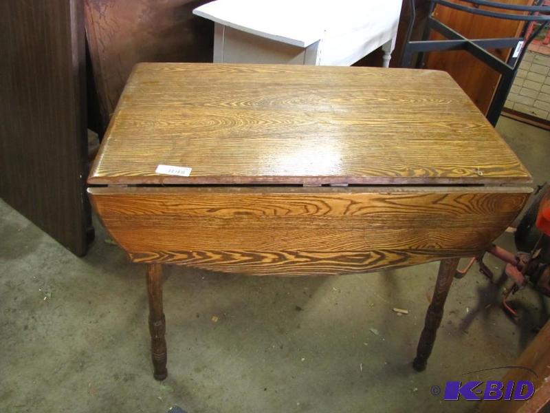 lot 187 image: Vintage Solid Wood Drop Leaf Kitchen Table. S...