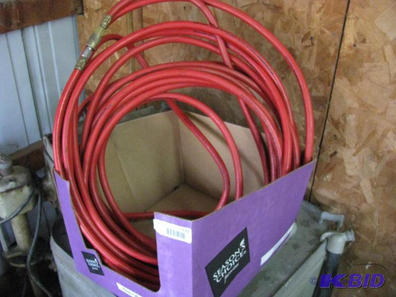 lot 231 image: length of Hose, Campbell Hansfeld, 300 PSI...