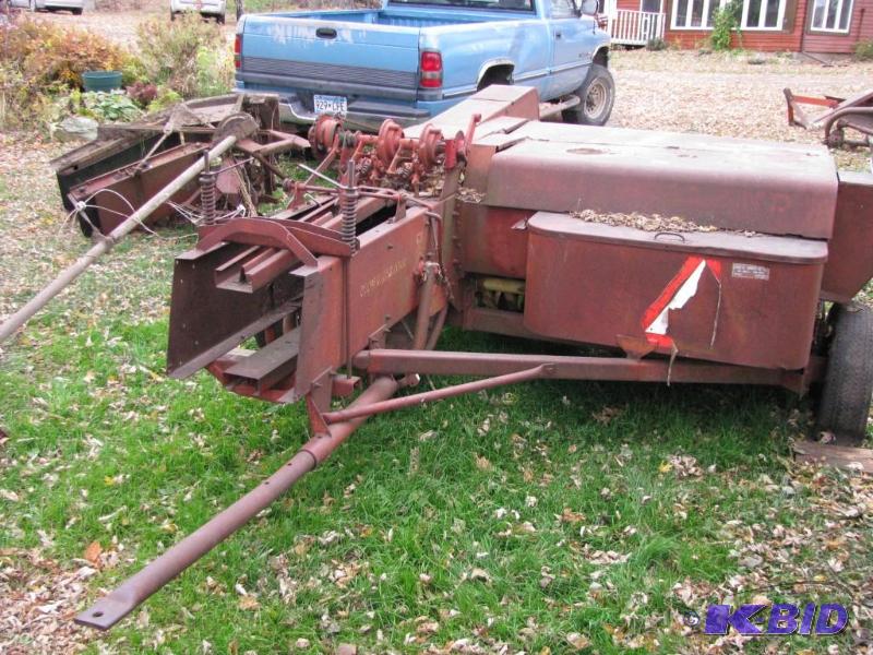 lot 264 image: Vintage New Holland Hay Baler. Looks complete...