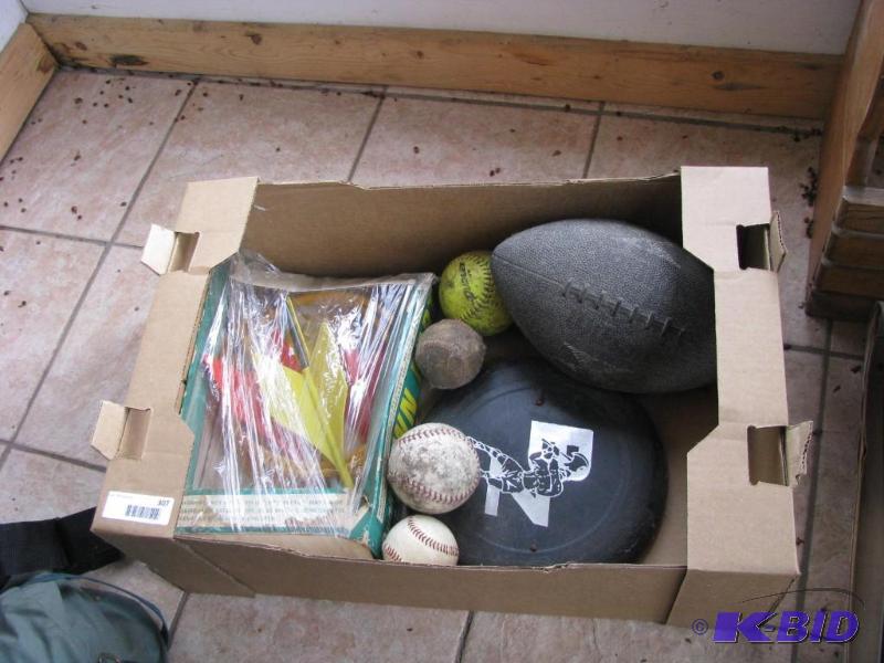 lot 307 image: vintage jar set, football baseballs, softball...