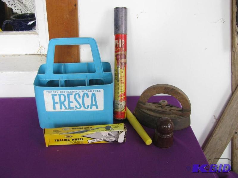 lot 341 image: vintage Fresca six pack container, tracing wh...