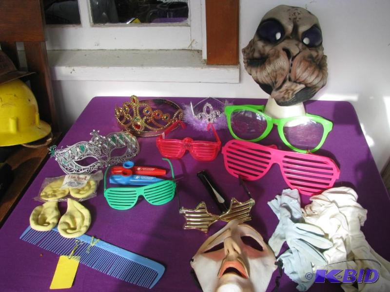 lot 344 image: fun costume items see the I am Spock by Leona...