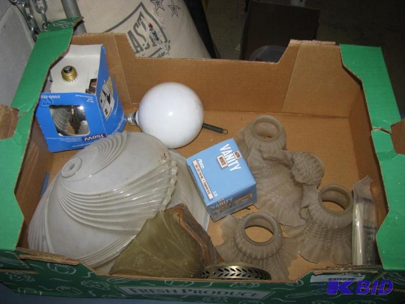 lot 389 image: lighting items, glass domes, sconce vintage, ...