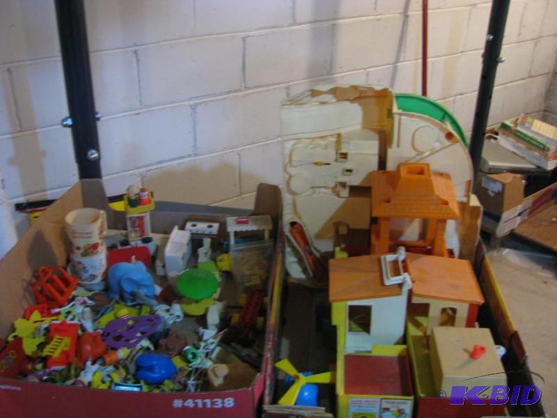 lot 390 image: large lot of toys older vintage items all pie...