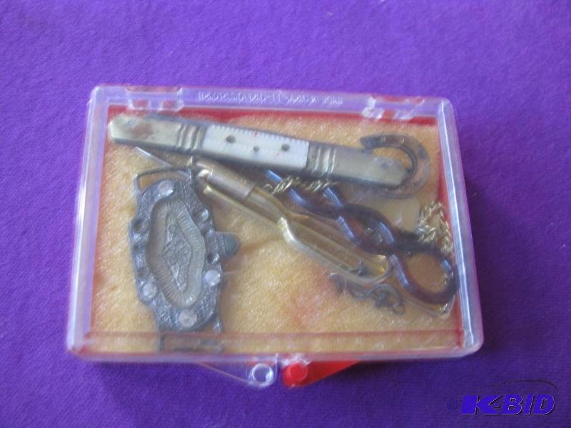 lot 447 image: collectible items many old items tie clip, co...