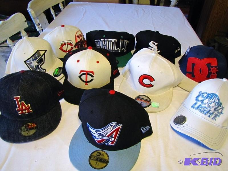lot 451 image: Lot of Team baseball hats, good condition...