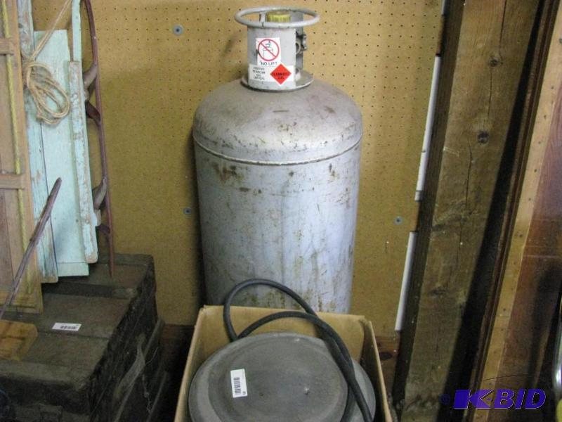 lot 85 image: Coleman Propane Convection Heater. 80k-200k B...