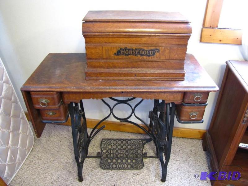 lot 9 image: Antique &quotHousehold" treadle sewing ...