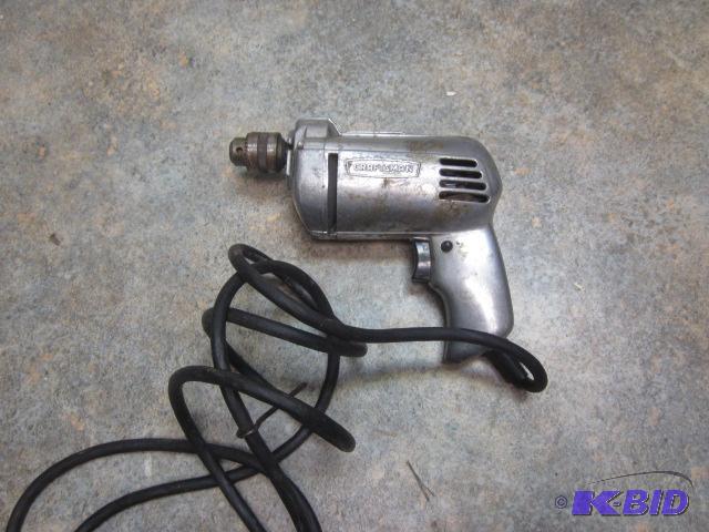 lot 108 image: Craftsman screw gun....