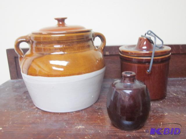 lot 120 image: Lot of vintage crocks....