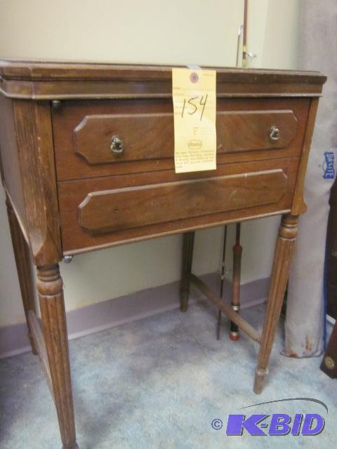 lot 154 image: Antique Sewing Machine