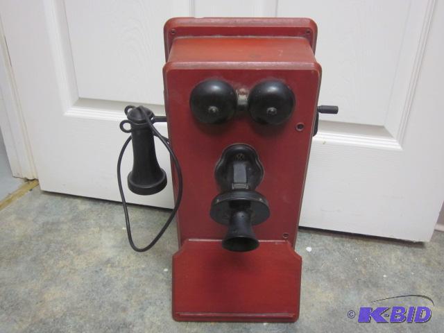 lot 3 image: Antique 1908 Kellogg solid oak painted teleph...