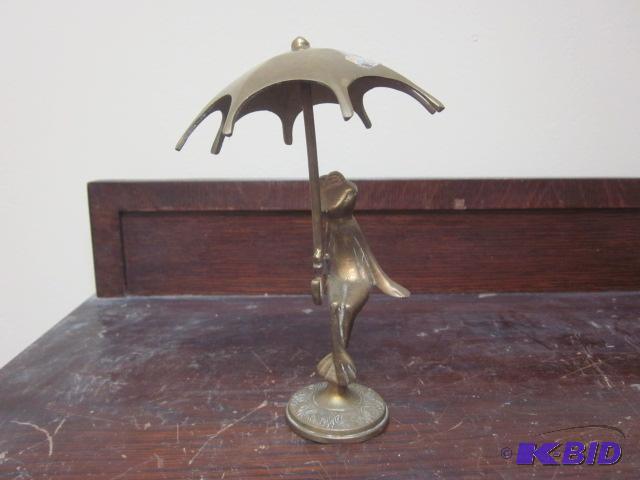 lot 45 image: 8 inch cast bronze frog statue....