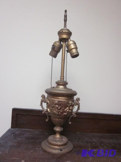 lot 49 image: Decorative Lighting