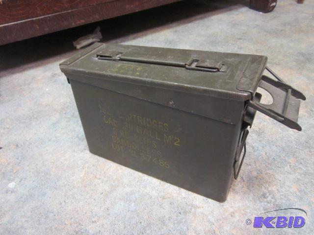 lot 65 image: Vintage Ammunition box....
