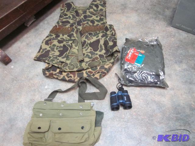 lot 76 image: Lot of hunting and fishing items....