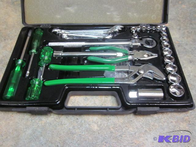 lot 80 image: Unused tools, in case....