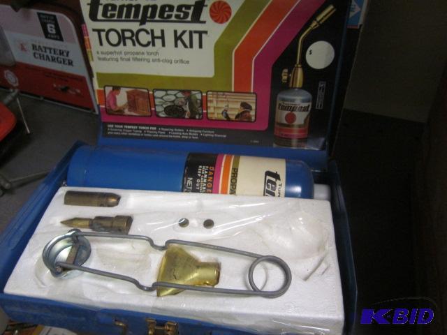 lot 85 image: In Box