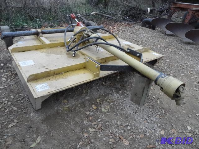 lot 4 image: King cutter 6 pull behind brush hog. Hydraul...