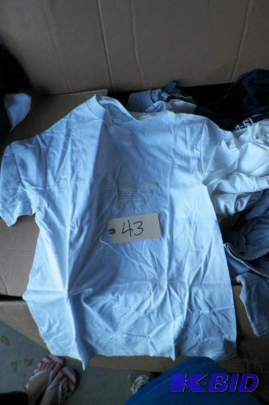 Lot of 20 Nike and other name brand adult T-shirts