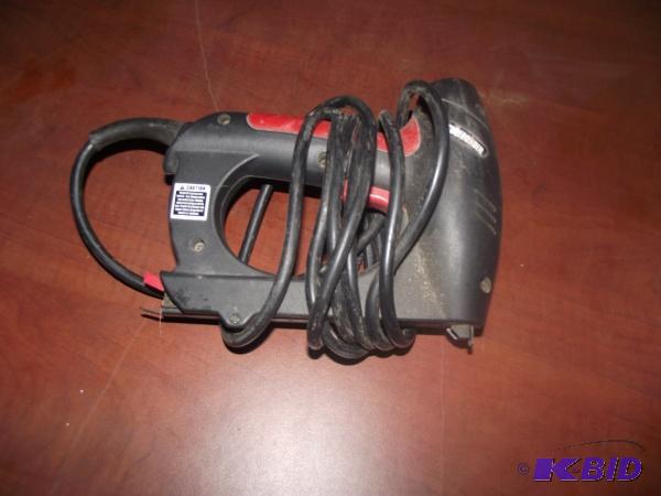 lot 102 image: Electric Stapler   Tested and works ...