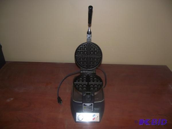 lot 106 image: Waring Pro Waffle Maker...