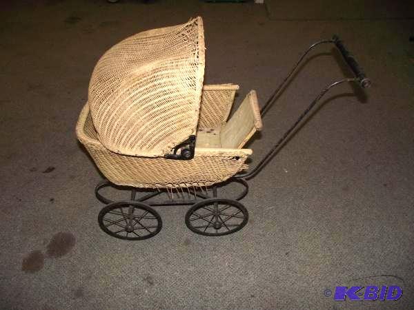 lot 108 image: Vintage Collectible Baby Stroller  ...