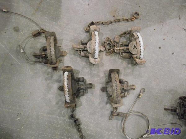 lot 11 image: (5) Animal Traps...