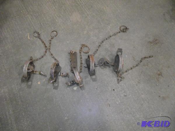 lot 13 image: (5) Animal Traps...