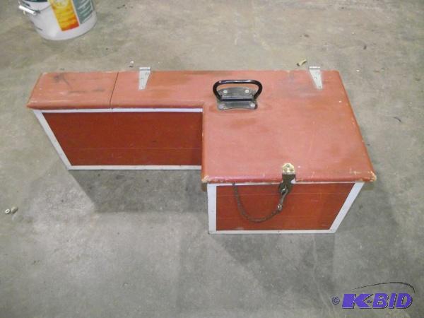 lot 134 image: Home Made Wooden Chain Saw Case   Guessing ma...