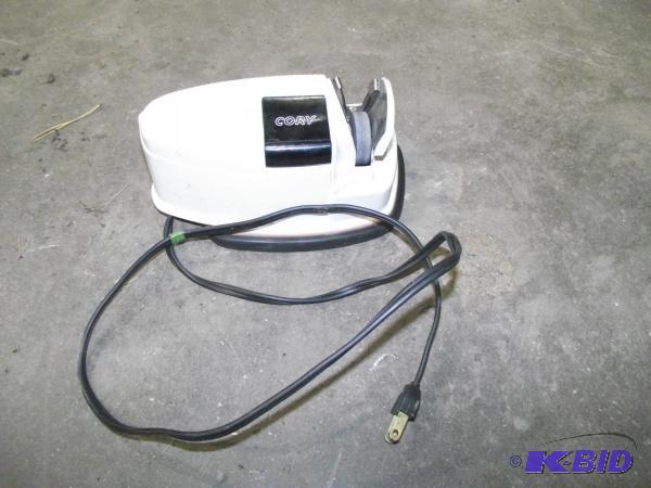 lot 135 image: Electric knifescissor sharpener...