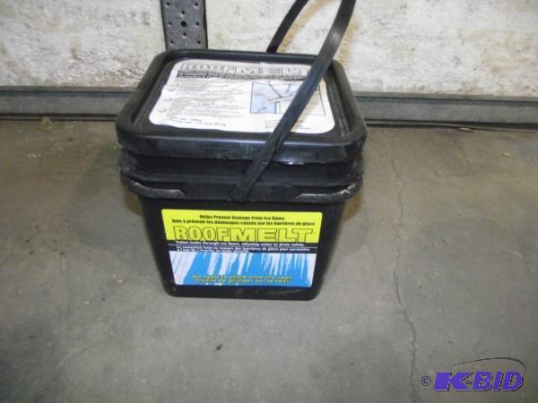 lot 164 image: Partial Pale of Roofmelt Roof Deicer...