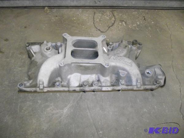 lot 176 image: Small Block Ford EdelBrock R.P.M Intake Manif...