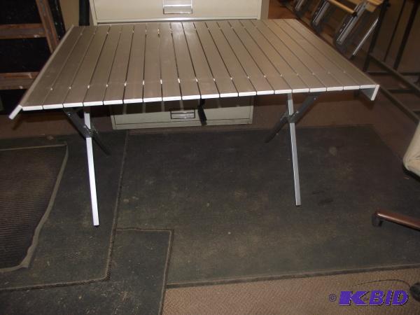 lot 29 image: Portable Camping Table   Collapses down to fi...