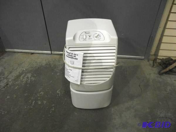 lot 32 image: Whirlpool Dehumidifier   Multiple settings  I...