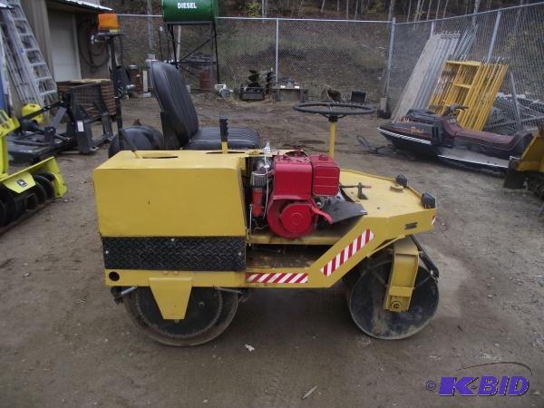 lot 5 image: Western Products Roller Packer   Model R2000 ...