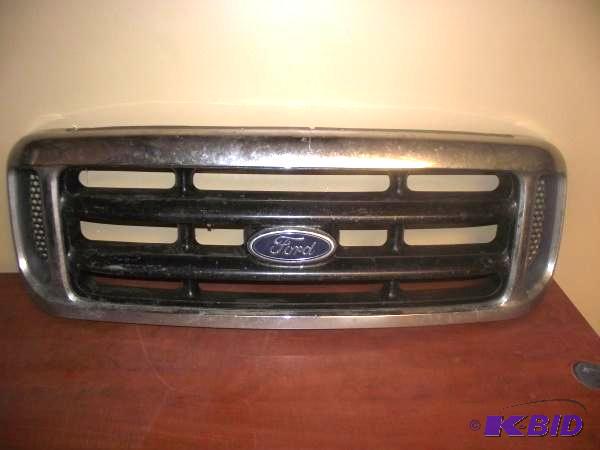 lot 61 image: Ford Grill   Believed to be from a 1999 Ford ...