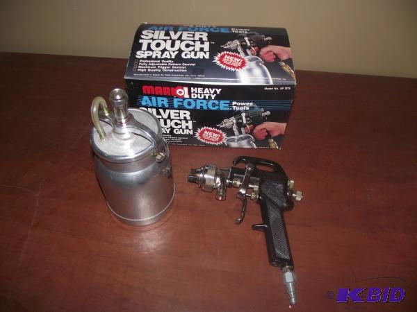 lot 79 image: Heavy Duty Pneumatic Spray Gun...
