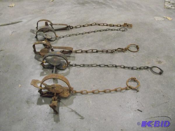 lot 8 image: (5) Animal Traps...