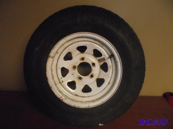 lot 80 image: (1) Trailer Spare Tire   20575D14 ...
