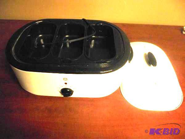 lot 97 image: GE Roaster   Removable tray  Multiple tempera...