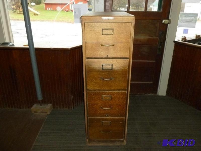 lot 2 image: Vintage Shaw - Walker four drawer wooden file...