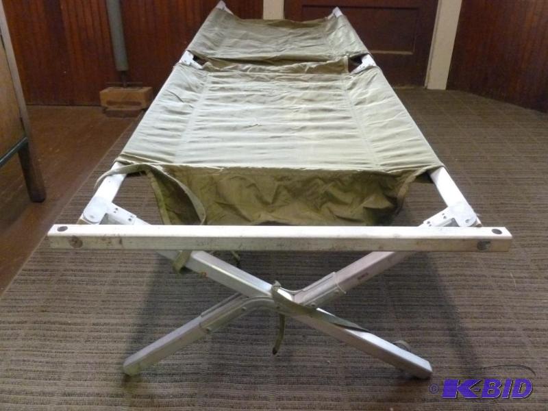 lot 26 image: Semco heavy duty aluminum framed army type co...