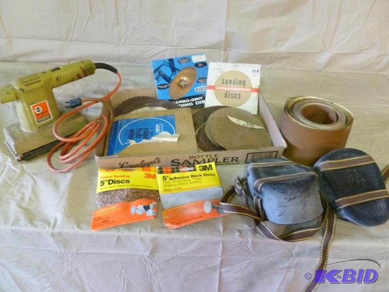 lot 30 image: Black & Decker double insulated sander th...