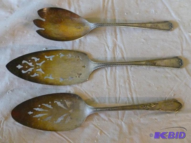 lot 48 image: Lot of three vintage silver plate serving ite...