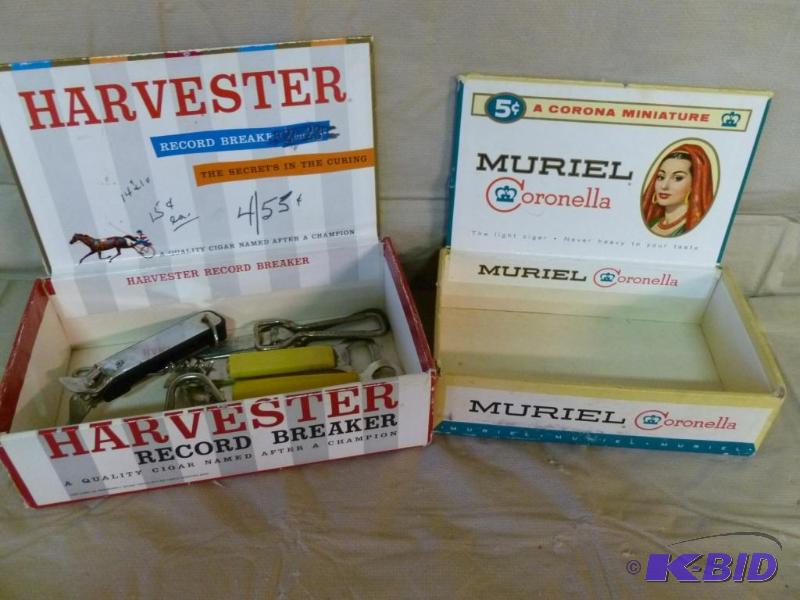 lot 81 image: This lot consists of two vintage cigar boxes ...