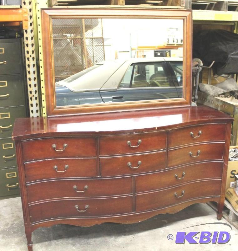 Oak 8 Drawers Dresser Comes With Original Mir...